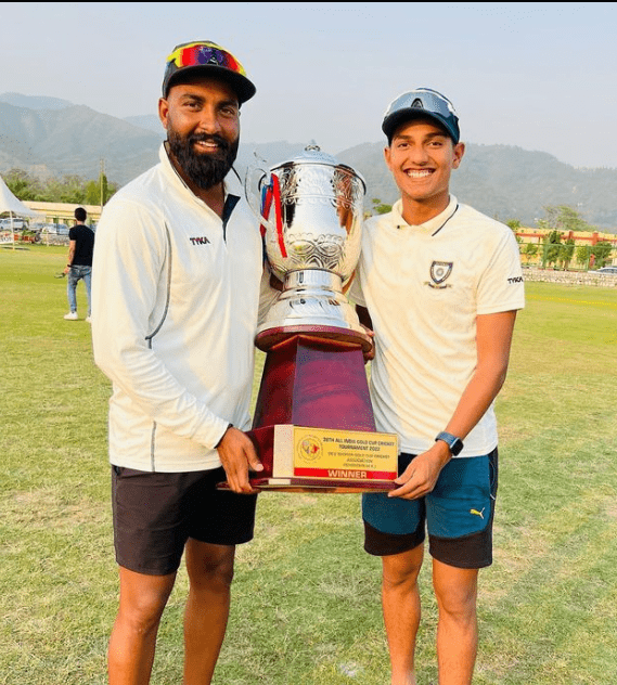 yash dhull cricketer