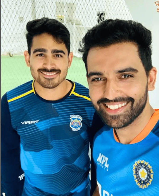 Maheesh Theekshana bio