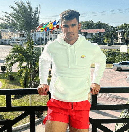 Rajvardhan Hangargekar biography