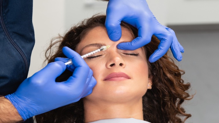 Cosmetic Dermatology Courses: What You Need to Know