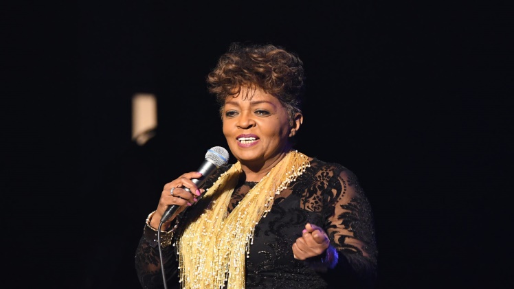 Anita Baker Biography, Age, Career, Net worth, Family And More
