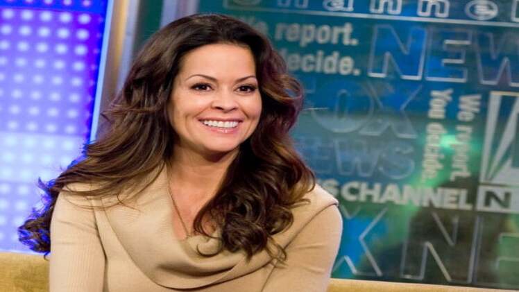 Brooke Burke Biography, Age, Career, Net worth, Family And More
